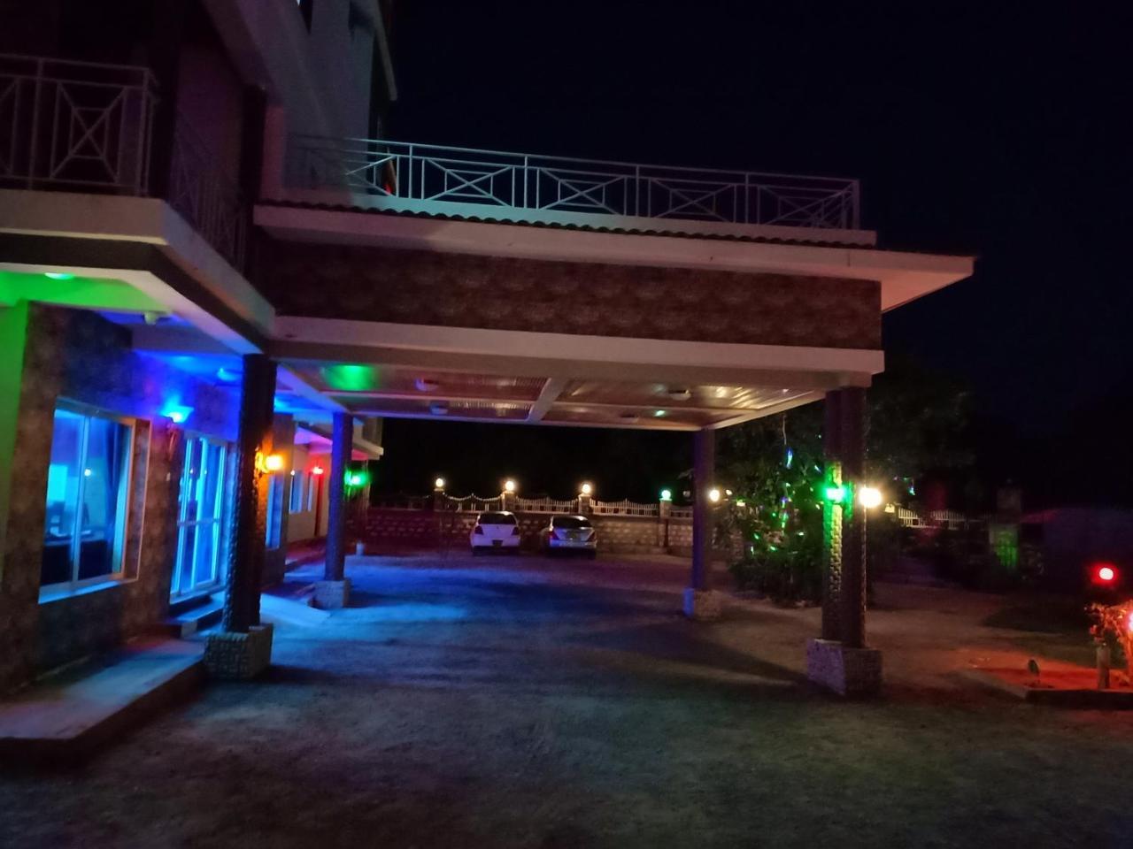Diplomat Diani Beach Resort Eksteriør bilde