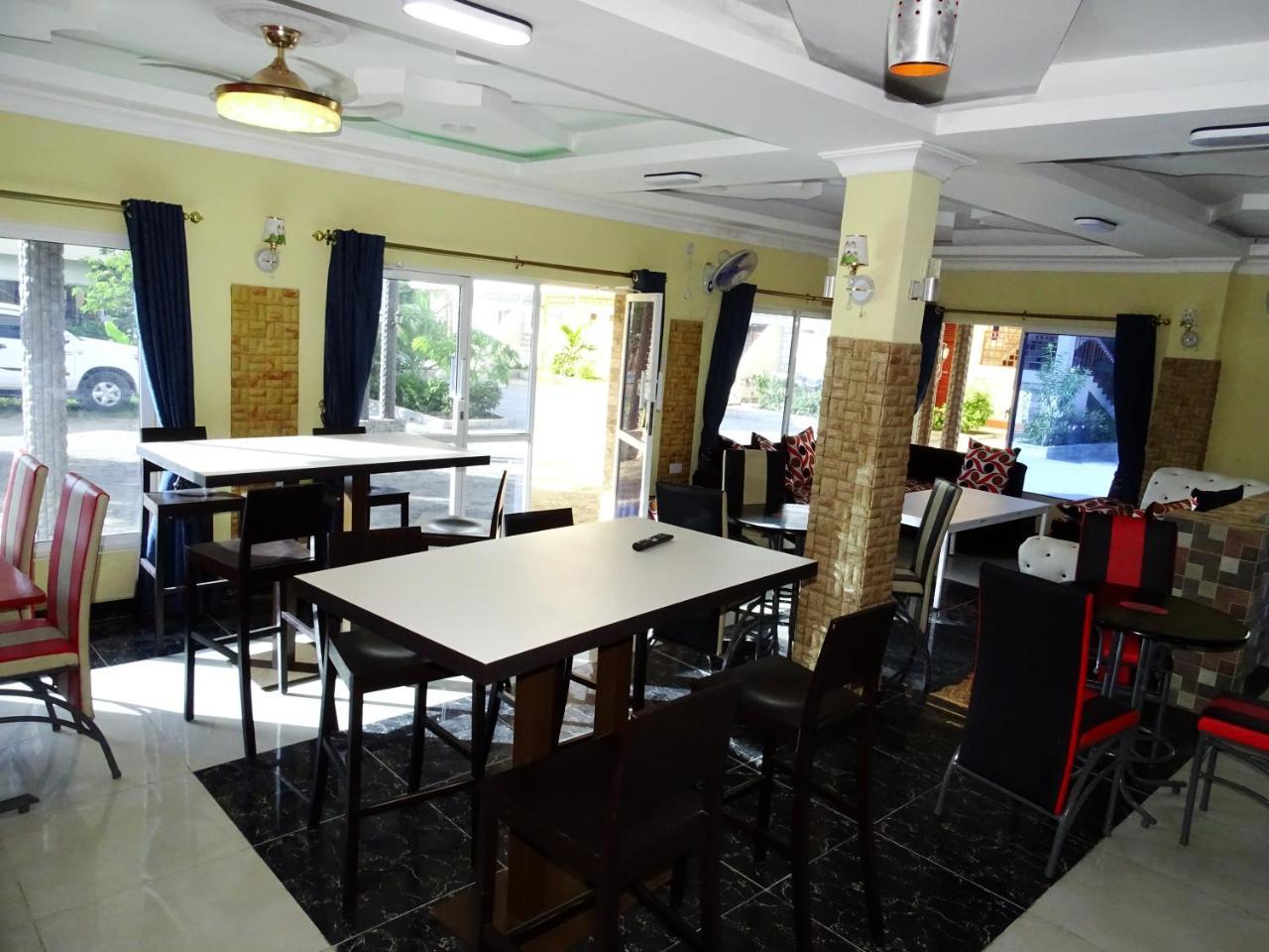 Diplomat Diani Beach Resort Eksteriør bilde