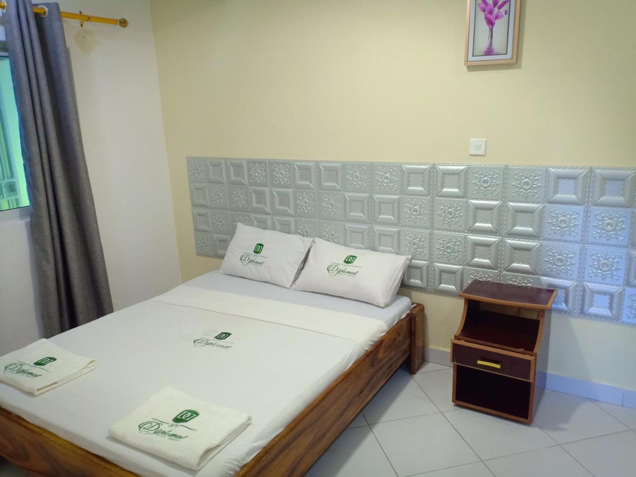 Diplomat Diani Beach Resort Eksteriør bilde