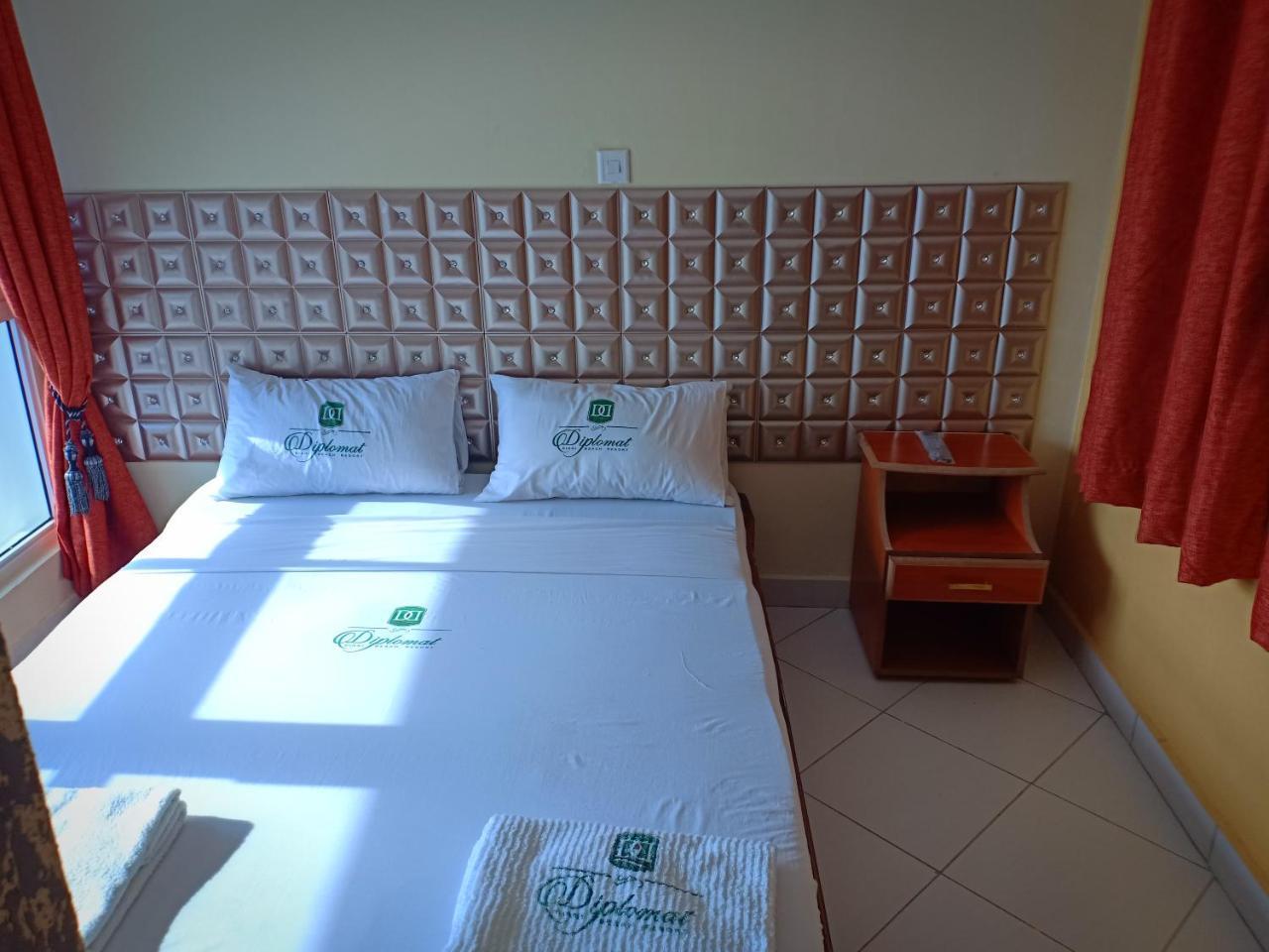 Diplomat Diani Beach Resort Eksteriør bilde